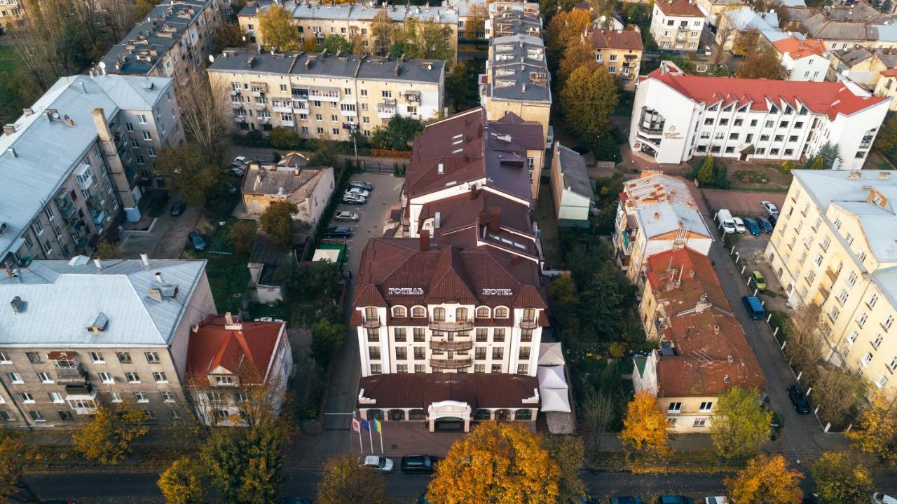 Nota Bene Hotel & Restaurant Lviv Eksteriør bilde
