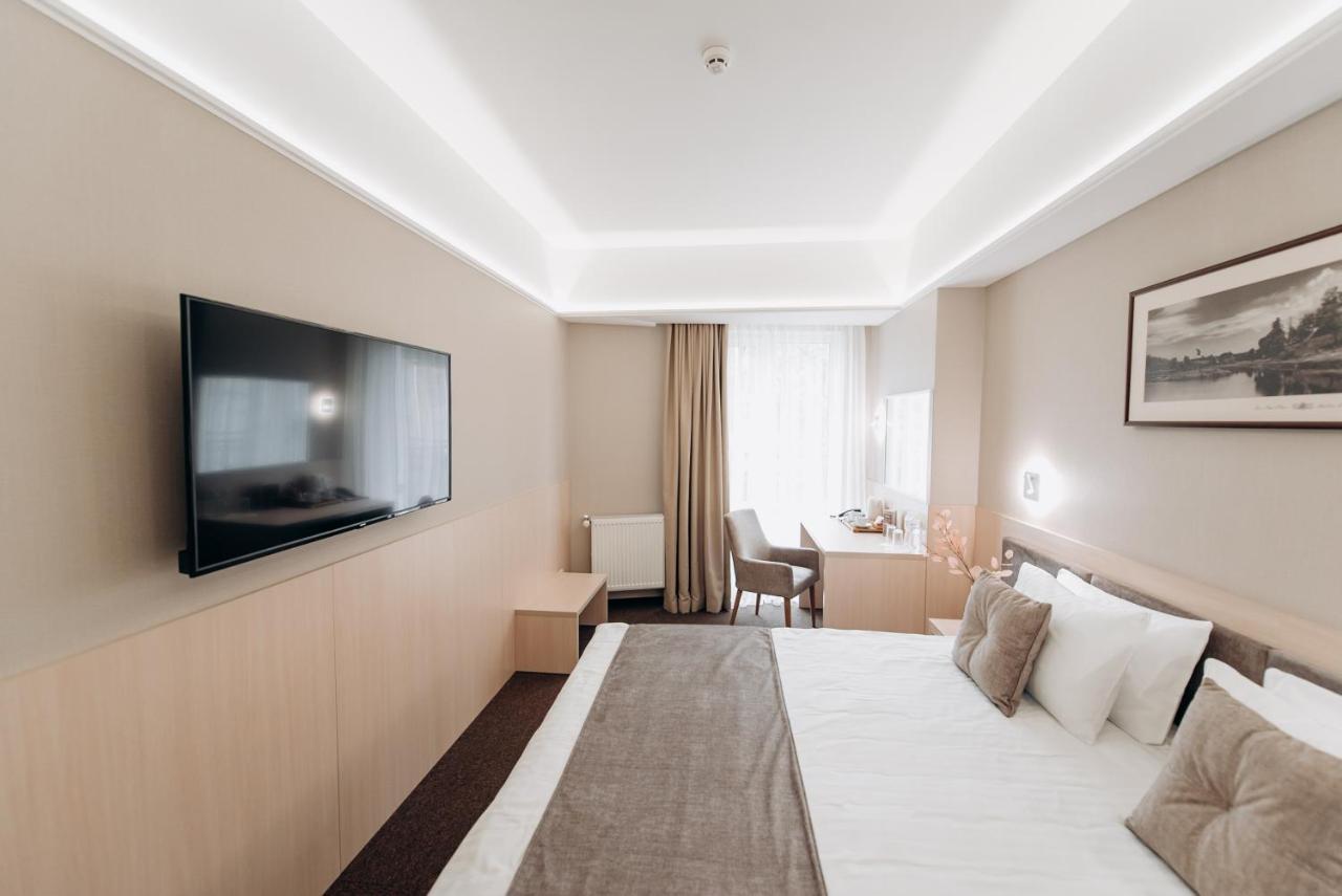 Nota Bene Hotel & Restaurant Lviv Eksteriør bilde