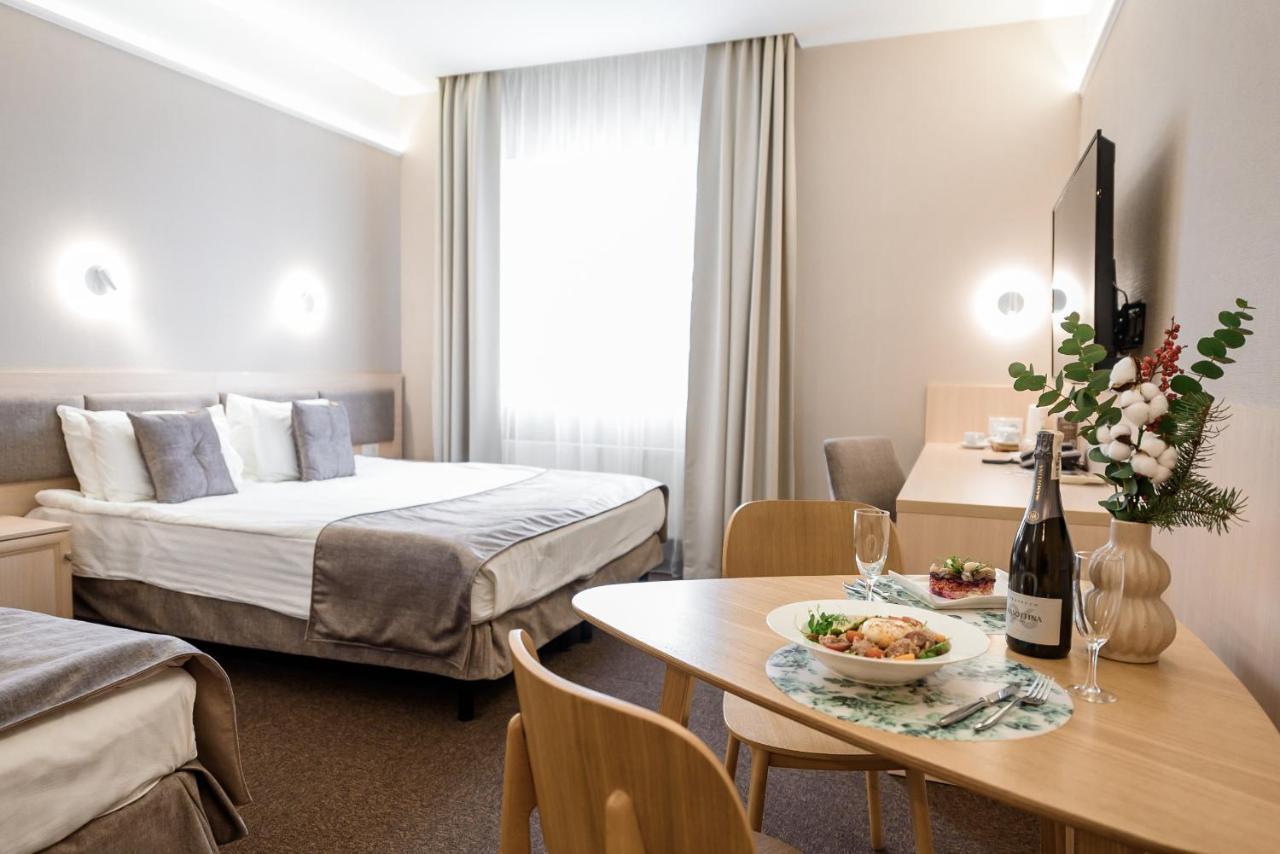 Nota Bene Hotel & Restaurant Lviv Eksteriør bilde