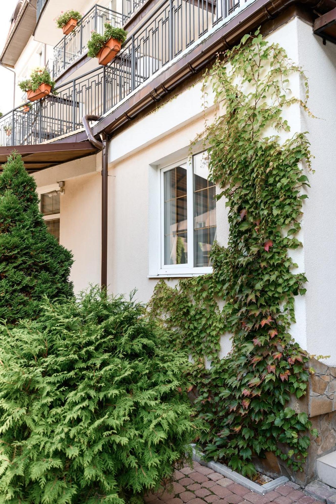 Nota Bene Hotel & Restaurant Lviv Eksteriør bilde
