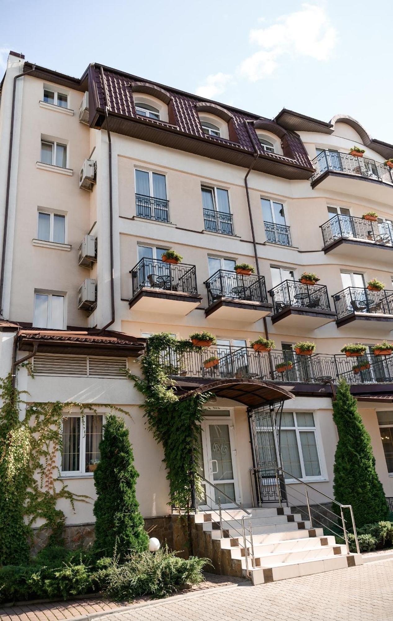 Nota Bene Hotel & Restaurant Lviv Eksteriør bilde