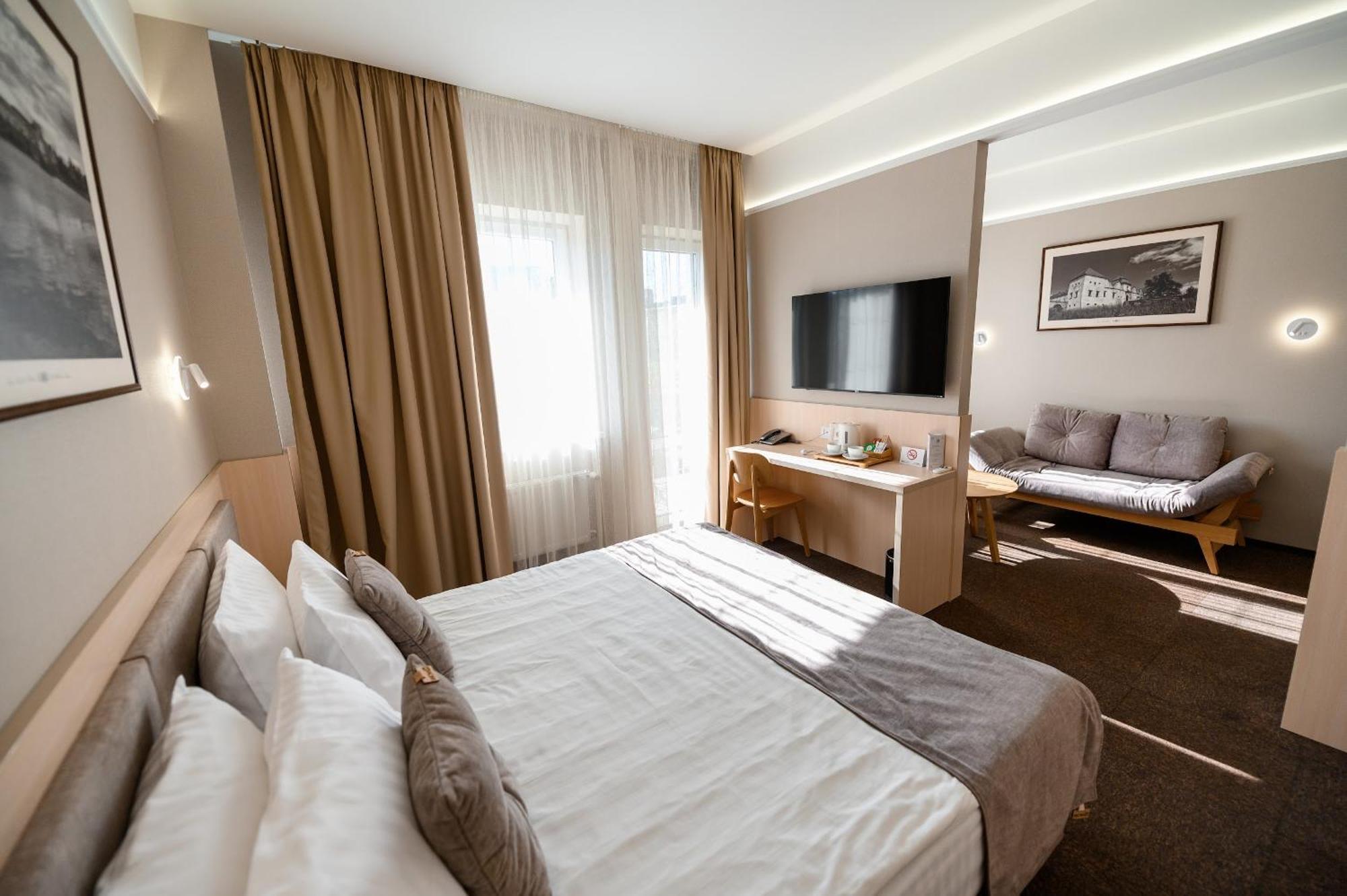 Nota Bene Hotel & Restaurant Lviv Eksteriør bilde